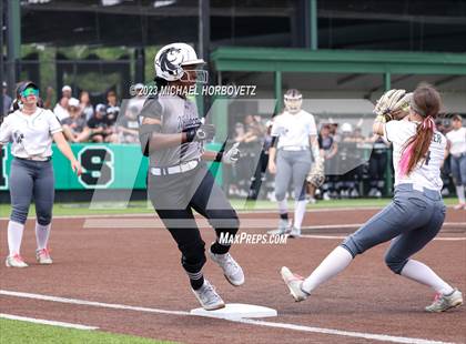 Thumbnail 1 in Keller vs. Guyer (UIL 6A Regional Final Game 3) photogallery.