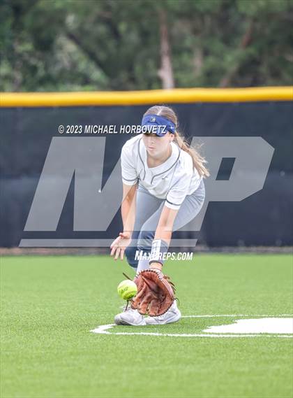 Thumbnail 3 in Keller vs. Guyer (UIL 6A Regional Final Game 3) photogallery.