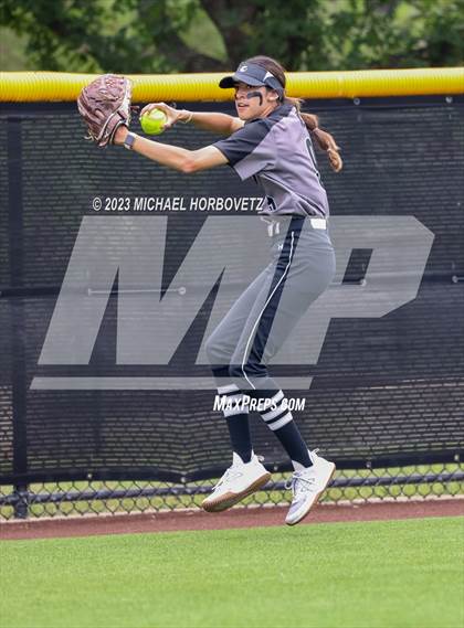 Thumbnail 2 in Keller vs. Guyer (UIL 6A Regional Final Game 3) photogallery.