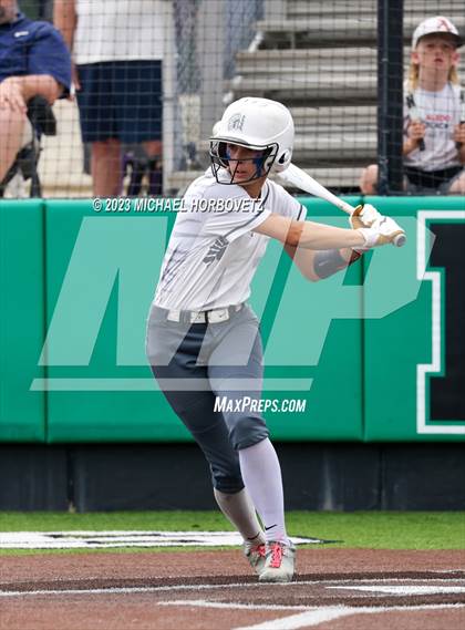 Thumbnail 3 in Keller vs. Guyer (UIL 6A Regional Final Game 3) photogallery.