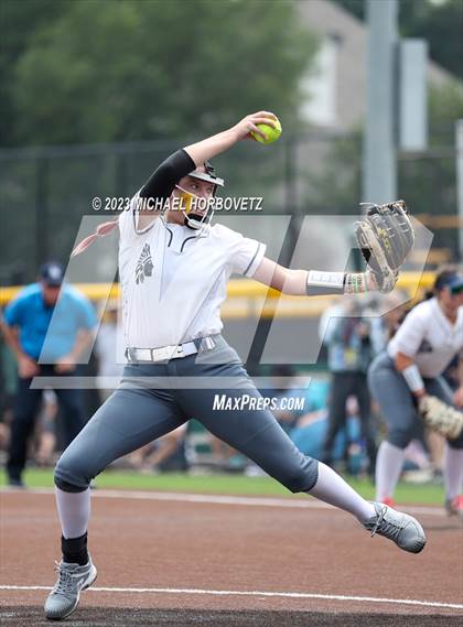 Thumbnail 2 in Keller vs. Guyer (UIL 6A Regional Final Game 3) photogallery.