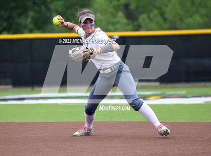 Thumbnail 3 in Keller vs. Guyer (UIL 6A Regional Final Game 3) photogallery.