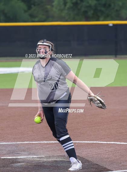 Thumbnail 1 in Keller vs. Guyer (UIL 6A Regional Final Game 3) photogallery.