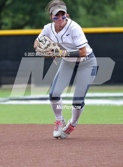 Thumbnail 2 in Keller vs. Guyer (UIL 6A Regional Final Game 3) photogallery.