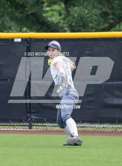 Thumbnail 1 in Keller vs. Guyer (UIL 6A Regional Final Game 3) photogallery.