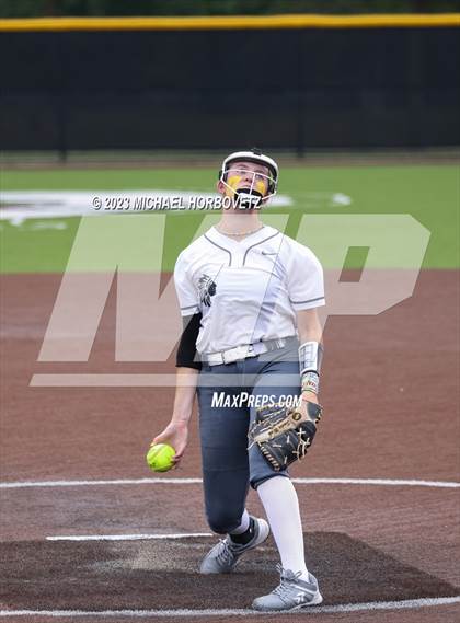 Thumbnail 1 in Keller vs. Guyer (UIL 6A Regional Final Game 3) photogallery.