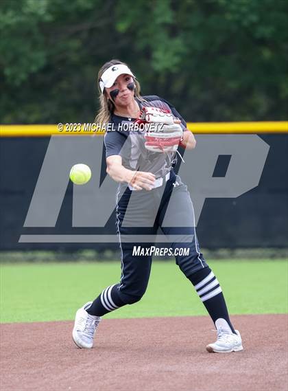 Thumbnail 3 in Keller vs. Guyer (UIL 6A Regional Final Game 3) photogallery.
