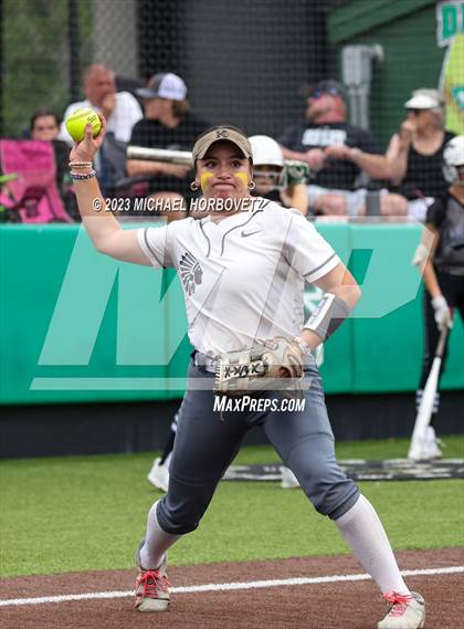 Thumbnail 1 in Keller vs. Guyer (UIL 6A Regional Final Game 3) photogallery.