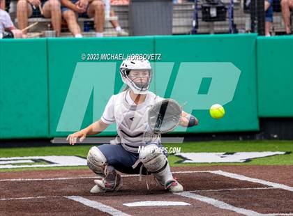 Thumbnail 1 in Keller vs. Guyer (UIL 6A Regional Final Game 3) photogallery.