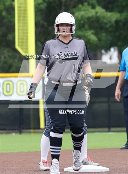 Thumbnail 2 in Keller vs. Guyer (UIL 6A Regional Final Game 3) photogallery.