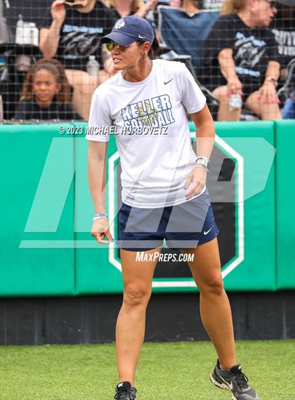 Thumbnail 2 in Keller vs. Guyer (UIL 6A Regional Final Game 3) photogallery.