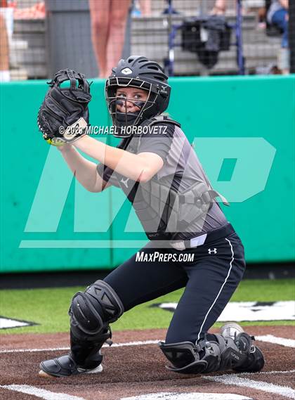 Thumbnail 2 in Keller vs. Guyer (UIL 6A Regional Final Game 3) photogallery.