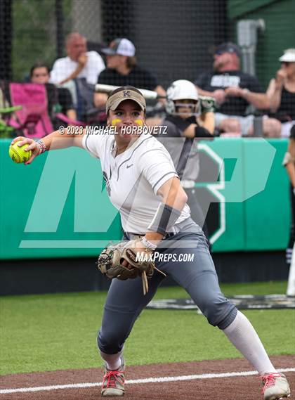 Thumbnail 3 in Keller vs. Guyer (UIL 6A Regional Final Game 3) photogallery.