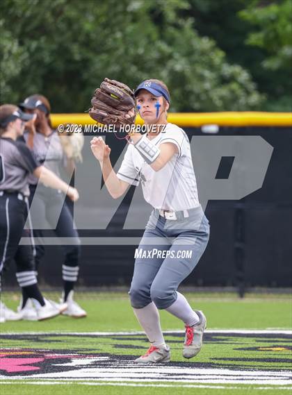 Thumbnail 2 in Keller vs. Guyer (UIL 6A Regional Final Game 3) photogallery.