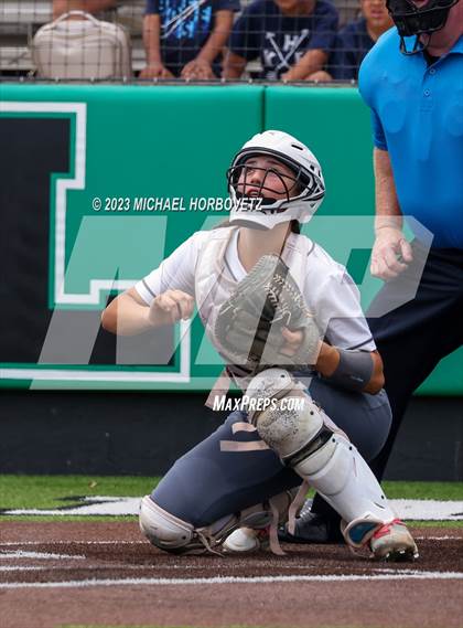 Thumbnail 3 in Keller vs. Guyer (UIL 6A Regional Final Game 3) photogallery.
