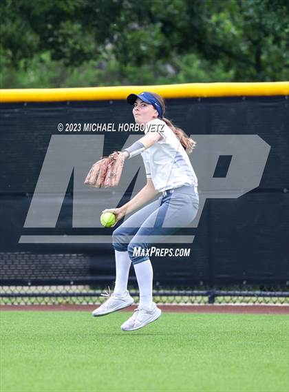 Thumbnail 2 in Keller vs. Guyer (UIL 6A Regional Final Game 3) photogallery.