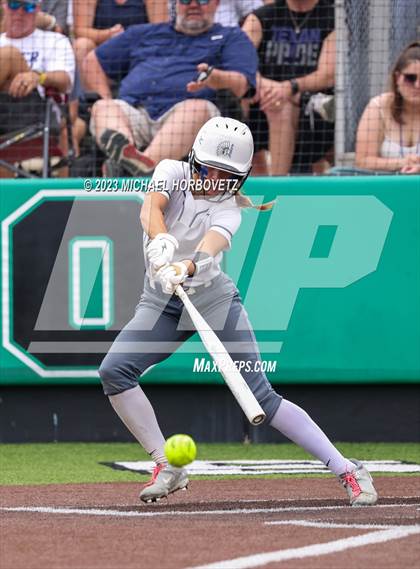 Thumbnail 1 in Keller vs. Guyer (UIL 6A Regional Final Game 3) photogallery.