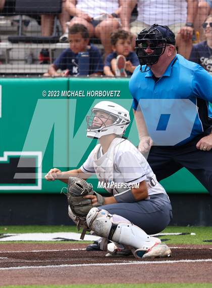 Thumbnail 3 in Keller vs. Guyer (UIL 6A Regional Final Game 3) photogallery.