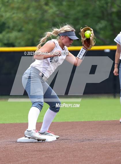 Thumbnail 2 in Keller vs. Guyer (UIL 6A Regional Final Game 3) photogallery.