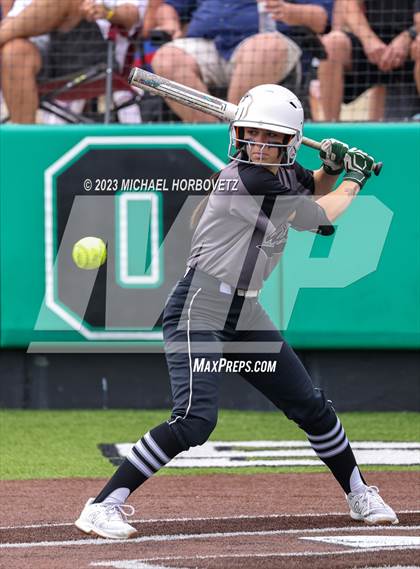 Thumbnail 2 in Keller vs. Guyer (UIL 6A Regional Final Game 3) photogallery.