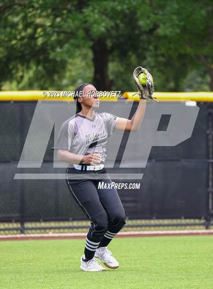 Thumbnail 3 in Keller vs. Guyer (UIL 6A Regional Final Game 3) photogallery.