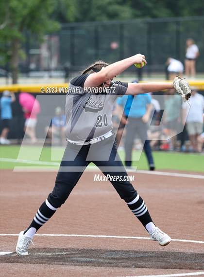 Thumbnail 3 in Keller vs. Guyer (UIL 6A Regional Final Game 3) photogallery.
