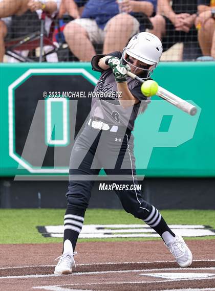 Thumbnail 3 in Keller vs. Guyer (UIL 6A Regional Final Game 3) photogallery.