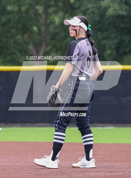 Thumbnail 2 in Keller vs. Guyer (UIL 6A Regional Final Game 3) photogallery.