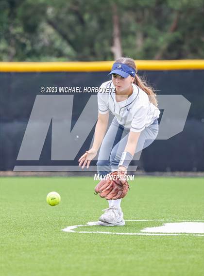 Thumbnail 2 in Keller vs. Guyer (UIL 6A Regional Final Game 3) photogallery.