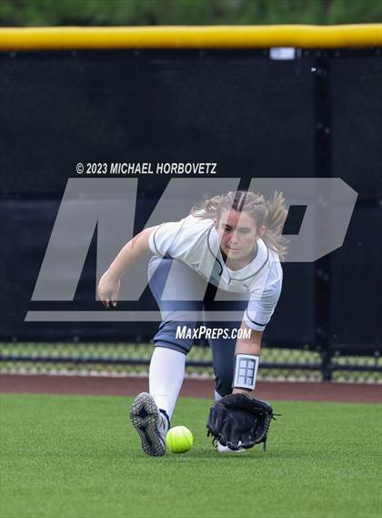 Thumbnail 1 in Keller vs. Guyer (UIL 6A Regional Final Game 3) photogallery.