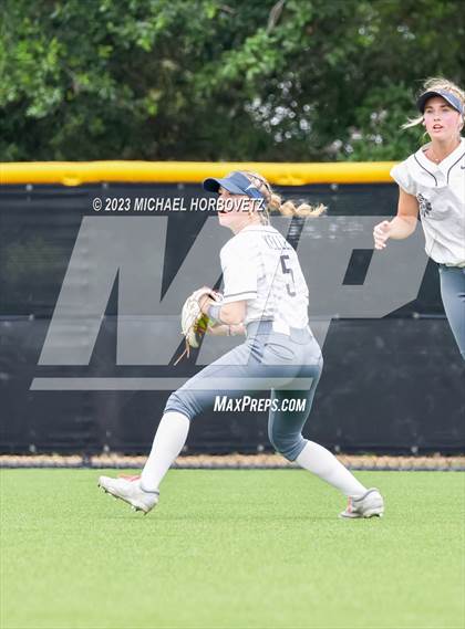 Thumbnail 3 in Keller vs. Guyer (UIL 6A Regional Final Game 3) photogallery.