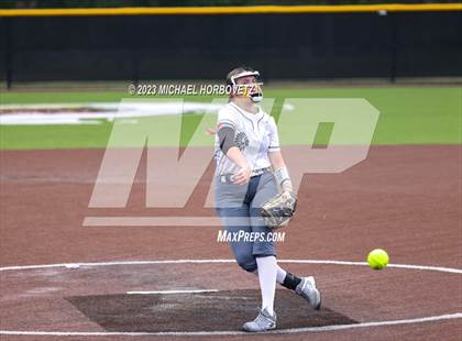 Thumbnail 3 in Keller vs. Guyer (UIL 6A Regional Final Game 3) photogallery.