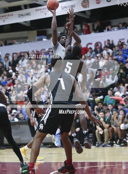 Thumbnail 1 in Roselle Catholic vs. Oak Ridge (Spalding Hoophall Classic) photogallery.