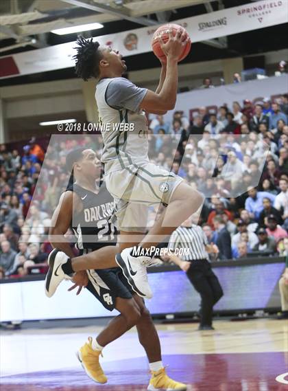 Thumbnail 1 in Roselle Catholic vs. Oak Ridge (Spalding Hoophall Classic) photogallery.