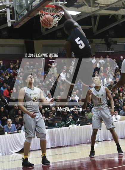 Thumbnail 3 in Roselle Catholic vs. Oak Ridge (Spalding Hoophall Classic) photogallery.