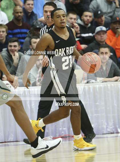 Thumbnail 3 in Roselle Catholic vs. Oak Ridge (Spalding Hoophall Classic) photogallery.