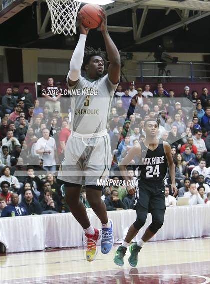 Thumbnail 3 in Roselle Catholic vs. Oak Ridge (Spalding Hoophall Classic) photogallery.
