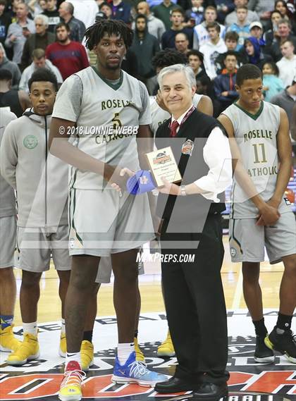 Thumbnail 1 in Roselle Catholic vs. Oak Ridge (Spalding Hoophall Classic) photogallery.