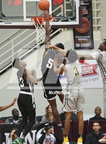 Thumbnail 1 in Roselle Catholic vs. Oak Ridge (Spalding Hoophall Classic) photogallery.