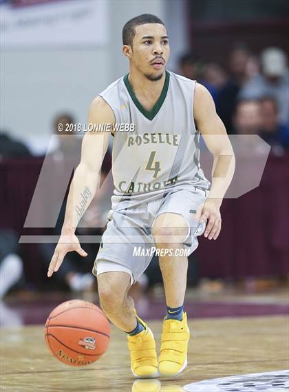 Thumbnail 2 in Roselle Catholic vs. Oak Ridge (Spalding Hoophall Classic) photogallery.