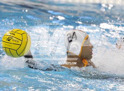 Thumbnail 2 in Harvard-Westlake vs. Newport Harbor (CIF SoCal Regional D1 Semifinal) photogallery.