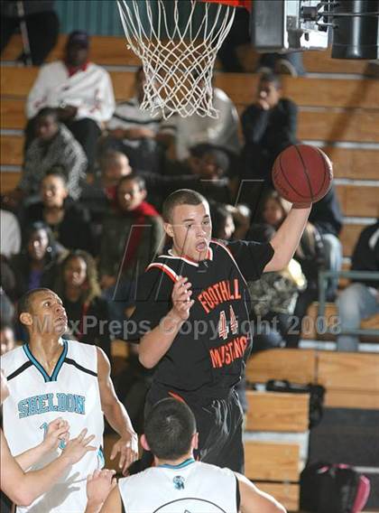 Thumbnail 1 in Foothill vs. Sheldon (Sheldon Winter Classic) photogallery.