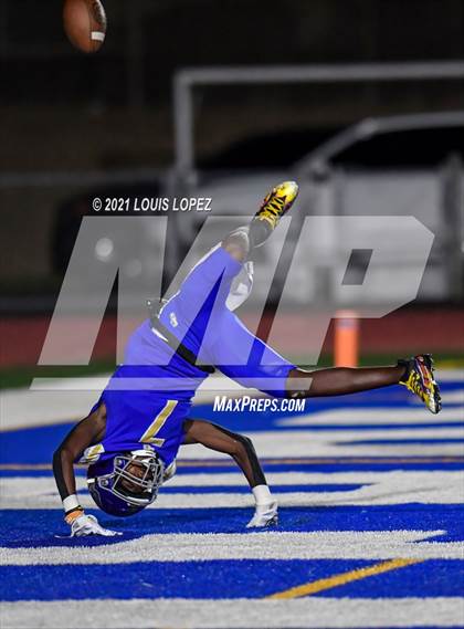Thumbnail 2 in Los Altos @ Charter Oak (Homecoming) photogallery.