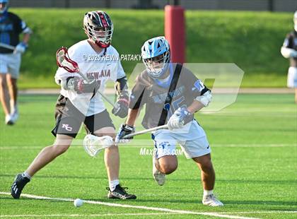 Thumbnail 3 in Darien vs. New Canaan (CIAC Class LL Semifinal) photogallery.