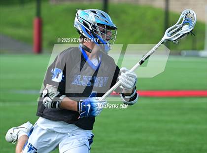 Thumbnail 1 in Darien vs. New Canaan (CIAC Class LL Semifinal) photogallery.