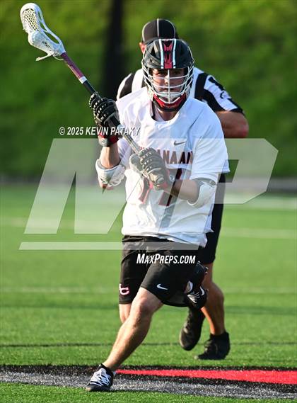 Thumbnail 2 in Darien vs. New Canaan (CIAC Class LL Semifinal) photogallery.