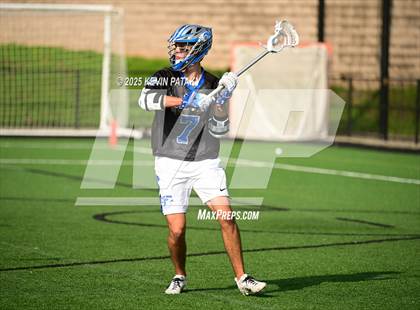 Thumbnail 2 in Darien vs. New Canaan (CIAC Class LL Semifinal) photogallery.