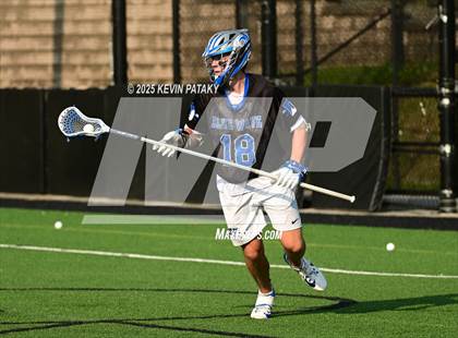 Thumbnail 1 in Darien vs. New Canaan (CIAC Class LL Semifinal) photogallery.