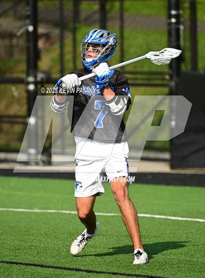 Thumbnail 3 in Darien vs. New Canaan (CIAC Class LL Semifinal) photogallery.