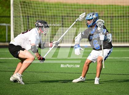 Thumbnail 3 in Darien vs. New Canaan (CIAC Class LL Semifinal) photogallery.